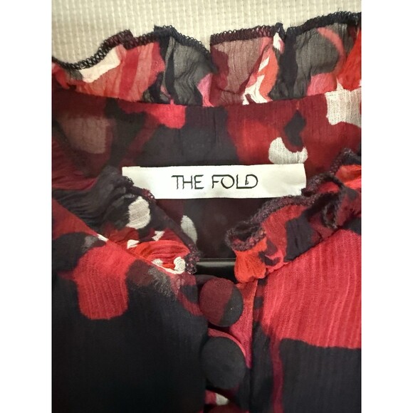 The Fold Crepe Popover Blouse Womens 10 US 100% Silk Black Red Floral Cottage - Picture 2 of 11